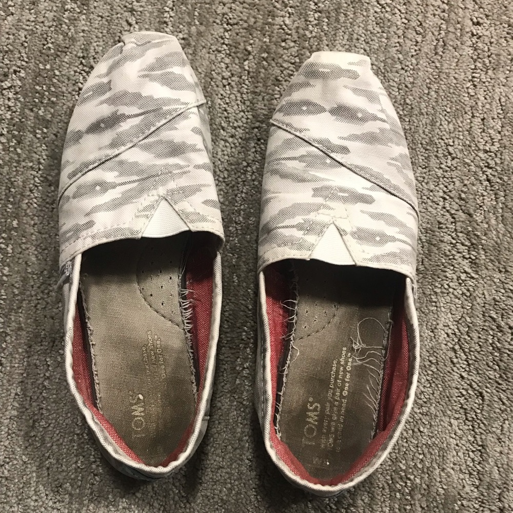 Toms